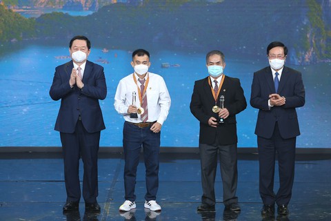 Chủ quyền biển, đảo và toàn vẹn lãnh thổ là thiêng liêng, không thể đánh đổi - Ảnh 2. Chủ quyền biển, đảo và toàn vẹn lãnh thổ là thiêng liêng, không thể đánh đổi - Ảnh 2.