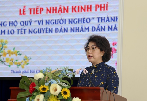 TP.HCM tiếp nhận gần 56 tỉ đồng ủng hộ chăm lo Tết cho người dân - Ảnh 1. TP.HCM tiếp nhận gần 56 tỉ đồng ủng hộ chăm lo Tết cho người dân - Ảnh 1.