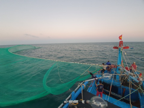 Mỹ Á - cửa ngõ tiến ra đại dương - Kỳ 4: Trên con tàu vô địch làng chài - Ảnh 2. Mỹ Á - cửa ngõ tiến ra đại dương - Kỳ 4: Trên con tàu vô địch làng chài - Ảnh 2.