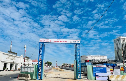 Dĩ An đẩy nhanh lộ trình lên đô thị loại I, chính thức thi công cầu vượt 550 - Ảnh 2. Dĩ An đẩy nhanh lộ trình lên đô thị loại I, chính thức thi công cầu vượt 550 - Ảnh 2.