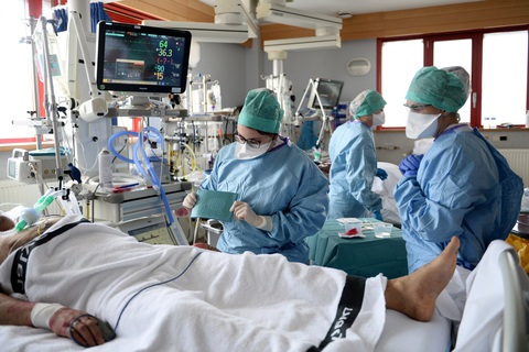 Virus SARS-CoV-2 có thể thay đổi hệ thống miễn dịch của bệnh nhân ung thư - Ảnh 1. Virus SARS-CoV-2 có thể thay đổi hệ thống miễn dịch của bệnh nhân ung thư - Ảnh 1.