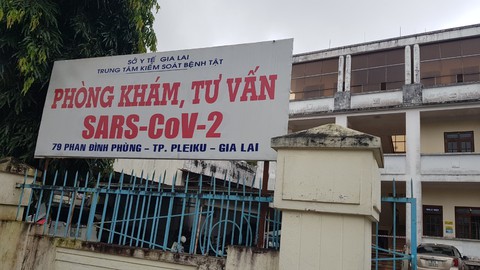 Gia Lai chỉ mua kit xét nghiệm của Việt Á dùng cho 1 ngày vì giá quá cao - Ảnh 1. Gia Lai chỉ mua kit xét nghiệm của Việt Á dùng cho 1 ngày vì giá quá cao - Ảnh 1.
