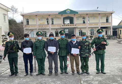 Triệt phá đường dây tuyển mộ, dụ dỗ, lừa gạt phụ nữ bán sang Trung Quốc - Ảnh 1. Triệt phá đường dây tuyển mộ, dụ dỗ, lừa gạt phụ nữ bán sang Trung Quốc - Ảnh 1.