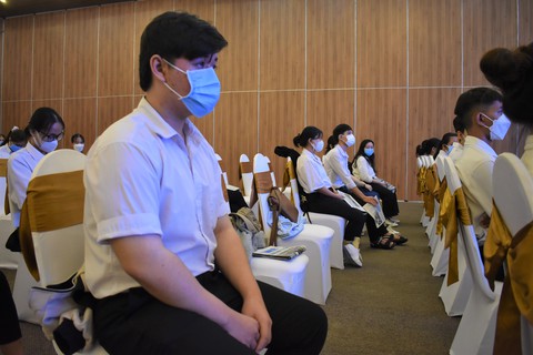 Tiếp sức cho tân sinh viên Bình Định, Khánh Hòa, Ninh Thuận: Học bổng là phao cứu sinh cho em - Ảnh 8. Tiếp sức cho tân sinh viên Bình Định, Khánh Hòa, Ninh Thuận: Học bổng là phao cứu sinh cho em - Ảnh 8.