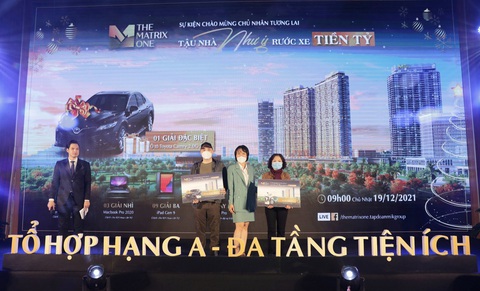 Lộ diện chủ nhân trúng ‘xế hộp’ bạc tỷ tại The Matrix One - Ảnh 3. Lộ diện chủ nhân trúng ‘xế hộp’ bạc tỷ tại The Matrix One - Ảnh 3.