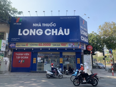 Hơn 120 nhà thuốc FPT Long Châu tham gia hướng dẫn F0 điều trị bệnh tại nhà - Ảnh 3. Hơn 120 nhà thuốc FPT Long Châu tham gia hướng dẫn F0 điều trị bệnh tại nhà - Ảnh 3.