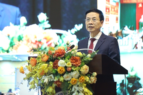 Bộ trưởng Nguyễn Mạnh Hùng: Dịch COVID-19 thúc đẩy nhu cầu về chuyển đổi số - Ảnh 1. Bộ trưởng Nguyễn Mạnh Hùng: Dịch COVID-19 thúc đẩy nhu cầu về chuyển đổi số - Ảnh 1.