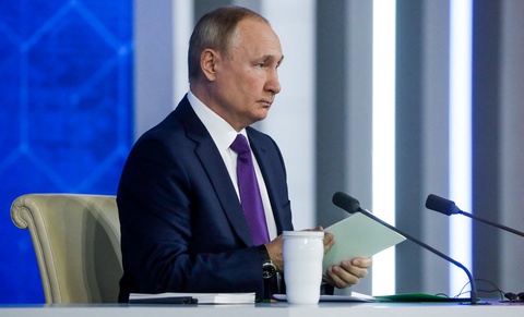 Ông Putin từ chối bác khả năng chiến tranh ở Ukraine - Ảnh 1. Ông Putin từ chối bác khả năng chiến tranh ở Ukraine - Ảnh 1.