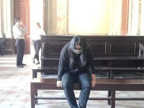 Nhân viên chiếm đoạt tiền tỉ của nhà hàng lãnh 12 năm tù - Ảnh 1. Nhân viên chiếm đoạt tiền tỉ của nhà hàng lãnh 12 năm tù - Ảnh 1.