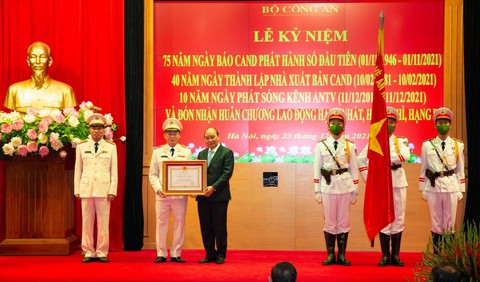 Báo chí CAND phải tiên phong tuyên truyền phòng chống tham nhũng, tiêu cực - Ảnh 1. Báo chí CAND phải tiên phong tuyên truyền phòng chống tham nhũng, tiêu cực - Ảnh 1.