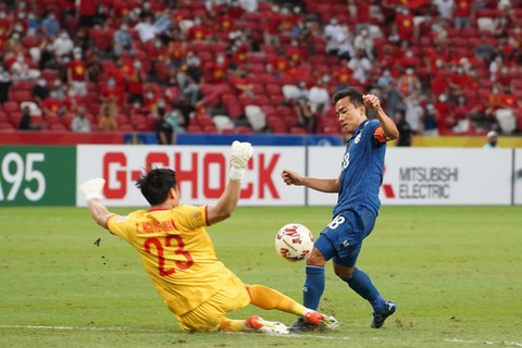 Việt Nam - Thái Lan 0-2: Dưới bóng người Thái - Ảnh 1. Việt Nam - Thái Lan 0-2: Dưới bóng người Thái - Ảnh 1.