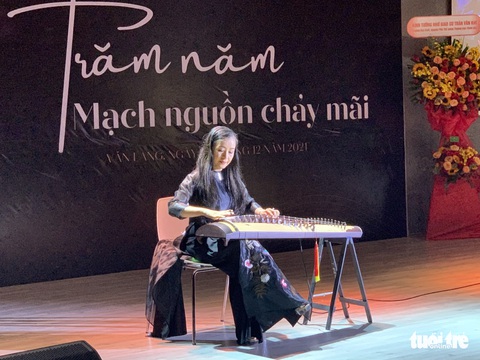 Ra mắt Quỹ học bổng Trần Văn Khê - Ảnh 3. Ra mắt Quỹ học bổng Trần Văn Khê - Ảnh 3.