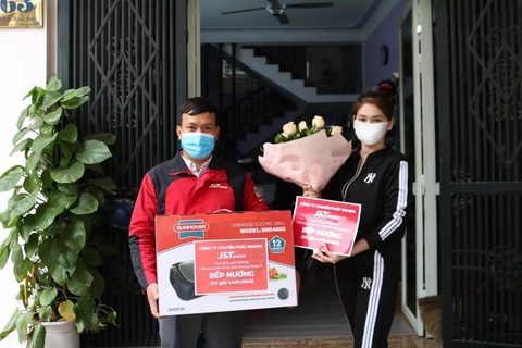 Doanh nghiệp chuyển phát đã có động thái tích cực trong bối cảnh dịch COVID-19 - Ảnh 2. Doanh nghiệp chuyển phát đã có động thái tích cực trong bối cảnh dịch COVID-19 - Ảnh 2.