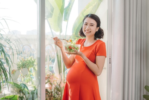 Mì ăn liền có gây khó tiêu, táo bón ở phụ nữ mang thai hay không? - Ảnh 1. Mì ăn liền có gây khó tiêu, táo bón ở phụ nữ mang thai hay không? - Ảnh 1.