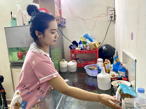 Ráng cày cục để về quê ăn Tết: Người chắt chiu tiền về, kẻ hẹn mùa sau - Ảnh 2. Ráng cày cục để về quê ăn Tết: Người chắt chiu tiền về, kẻ hẹn mùa sau - Ảnh 2.