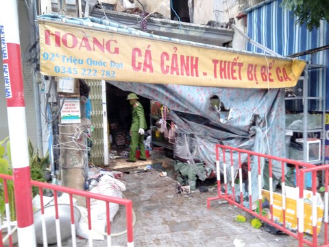 Cháy nhà lúc rạng sáng, 2 vợ chồng và con gái 1 tuổi tử vong - Ảnh 3. Cháy nhà lúc rạng sáng, 2 vợ chồng và con gái 1 tuổi tử vong - Ảnh 3.