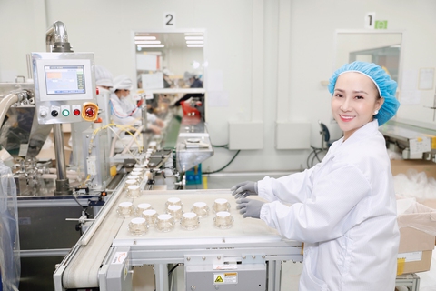 YHL cơn sốt mỹ phẩm ngoại nhập mang thương hiệu Việt - Ảnh 1. YHL cơn sốt mỹ phẩm ngoại nhập mang thương hiệu Việt - Ảnh 1.