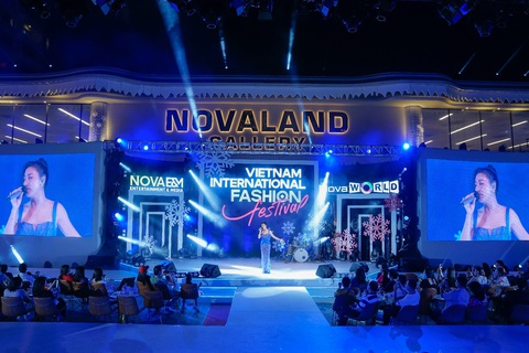 Tóc Tiên, Văn Mai Hương khuấy động đêm bế mạc VIFF 2021 - Ảnh 7. Tóc Tiên, Văn Mai Hương khuấy động đêm bế mạc VIFF 2021 - Ảnh 7.