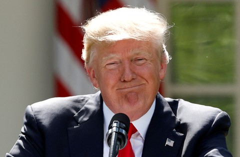 Ông Trump rớt hạng tỉ phú là bài đăng phổ biến nhất Facebook ở Mỹ năm 2021 - Ảnh 1. Ông Trump rớt hạng tỉ phú là bài đăng phổ biến nhất Facebook ở Mỹ năm 2021 - Ảnh 1.