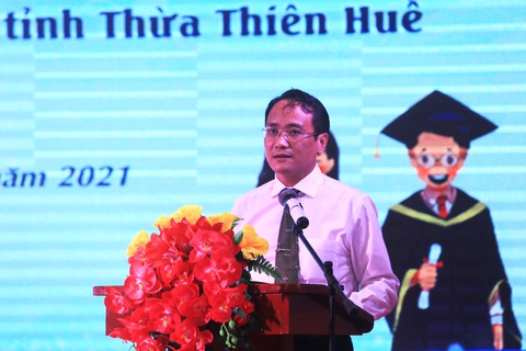 ‘Không để hoàn cảnh nghị lực nào phải đứt gánh học giữa đường vì đại dịch’ - Ảnh 6. ‘Không để hoàn cảnh nghị lực nào phải đứt gánh học giữa đường vì đại dịch’ - Ảnh 6.