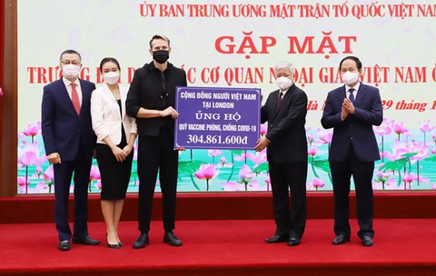 Sự kết nối với bà con kiều bào không dừng lại ở giá trị vật chất - Ảnh 2. Sự kết nối với bà con kiều bào không dừng lại ở giá trị vật chất - Ảnh 2.