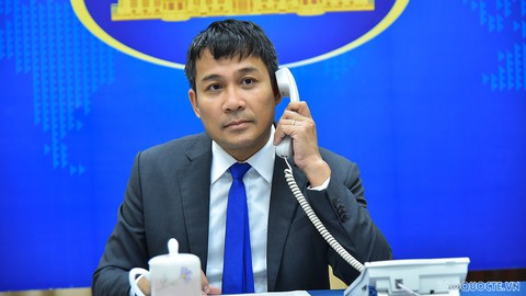 Việt Nam, Trung Quốc khẩn trương tìm giải pháp tháo gỡ ách tắc hàng hóa ở biên giới - Ảnh 1.