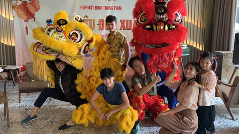 Làm phim truyền hình Tết thời COVID: Như đánh trận hằng ngày - Ảnh 5. Làm phim truyền hình Tết thời COVID: Như đánh trận hằng ngày - Ảnh 5.