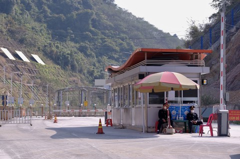 Trung Quốc ngừng nhập thanh long Việt Nam: Thanh long bán đổ, bán tháo - Ảnh 3. Trung Quốc ngừng nhập thanh long Việt Nam: Thanh long bán đổ, bán tháo - Ảnh 3.