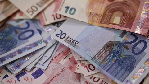 Sau 20 năm chung sống nhiều người dân châu Âu vẫn ghét đồng euro - Ảnh 1. Sau 20 năm chung sống nhiều người dân châu Âu vẫn ghét đồng euro - Ảnh 1.