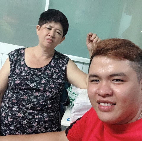 Giới trẻ thấy mình trong Mang tiền về cho mẹ của Đen Vâu - Ảnh 3. Giới trẻ thấy mình trong Mang tiền về cho mẹ của Đen Vâu - Ảnh 3.