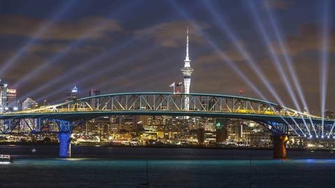 Thế giới chào đón Năm mới 2022: Pháo hoa thắp sáng Sydney lần đầu tiên sau 2 năm - Ảnh 3. Thế giới chào đón Năm mới 2022: Pháo hoa thắp sáng Sydney lần đầu tiên sau 2 năm - Ảnh 3.