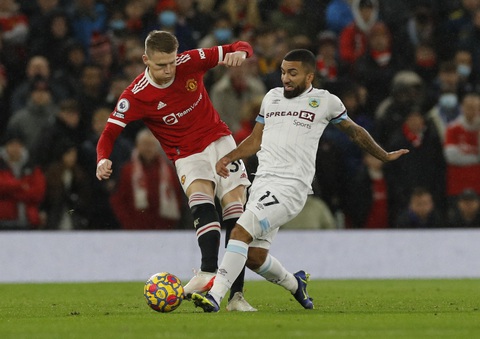Ronaldo ghi bàn, Man Utd thắng dễ Burnley - Ảnh 2. Ronaldo ghi bàn, Man Utd thắng dễ Burnley - Ảnh 2.