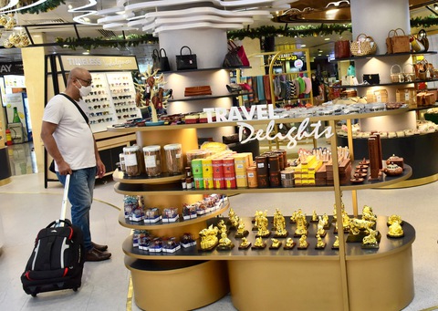 Khu mua sắm SASCO SHOP lớn nhất sân bay Tân Sơn Nhất chính thức đón khách - Ảnh 5. Khu mua sắm SASCO SHOP lớn nhất sân bay Tân Sơn Nhất chính thức đón khách - Ảnh 5.