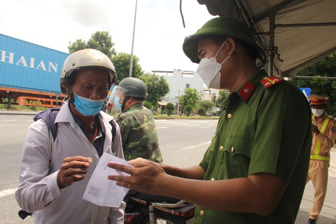 Đà Nẵng dừng hết chốt kiểm dịch ở cửa ngõ ra vào thành phố - Ảnh 1. Đà Nẵng dừng hết chốt kiểm dịch ở cửa ngõ ra vào thành phố - Ảnh 1.