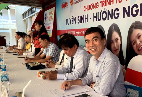 Mời tham gia buổi tư vấn trực tuyến: ‘Bạn phù hợp với ngành nào, trường nào?’ - Ảnh 1. Mời tham gia buổi tư vấn trực tuyến: ‘Bạn phù hợp với ngành nào, trường nào?’ - Ảnh 1.