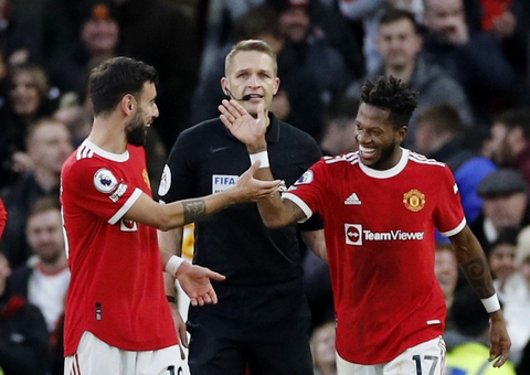 HLV Rangnick ra mắt đội hình tấn công nhưng Man Utd chỉ thắng 1-0 - Ảnh 1. HLV Rangnick ra mắt đội hình tấn công nhưng Man Utd chỉ thắng 1-0 - Ảnh 1.