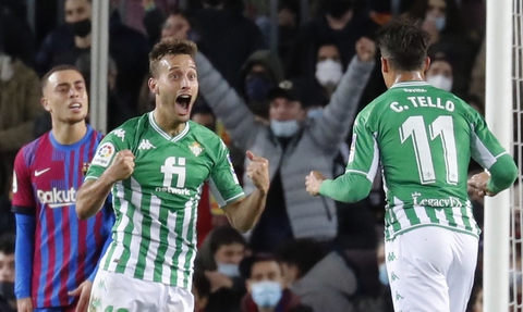 Sao trẻ Gavi rời sân bằng xe cứu thương, Barca thua trận đầu tiên dưới thời HLV Xavi - Ảnh 3. Sao trẻ Gavi rời sân bằng xe cứu thương, Barca thua trận đầu tiên dưới thời HLV Xavi - Ảnh 3.