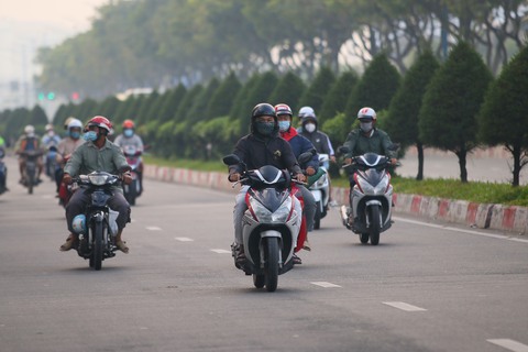 Sáng 5-12, TP.HCM có thời điểm lạnh 19 độ C - Ảnh 1. Sáng 5-12, TP.HCM có thời điểm lạnh 19 độ C - Ảnh 1.