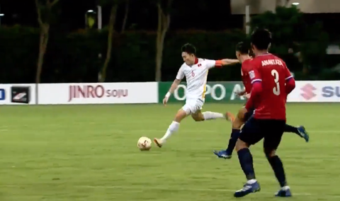 Việt Nam - Lào 2-0: Vẫn phải mài lại hàng công - Ảnh 2. Việt Nam - Lào 2-0: Vẫn phải mài lại hàng công - Ảnh 2.
