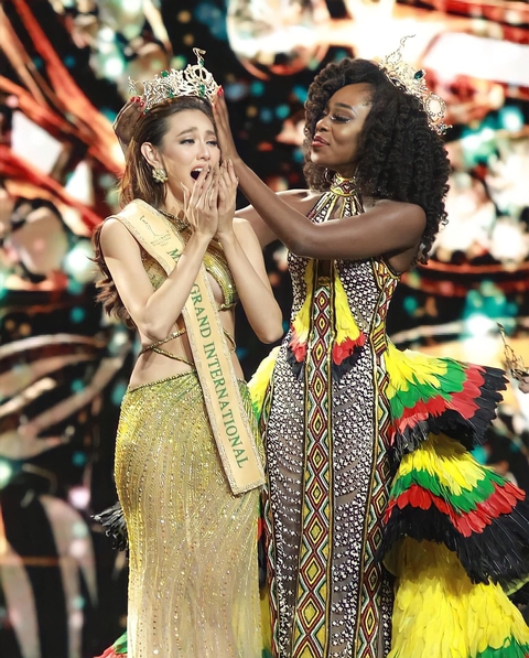 Chủ tịch Miss Grand International: Việt Nam tỏa sáng đúng lúc, đúng thời điểm - Ảnh 2. Chủ tịch Miss Grand International: Việt Nam tỏa sáng đúng lúc, đúng thời điểm - Ảnh 2.