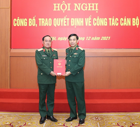 Bộ Quốc phòng trao quyết định nghỉ hưu đối với 1 đại tướng và 5 thượng tướng - Ảnh 3. Bộ Quốc phòng trao quyết định nghỉ hưu đối với 1 đại tướng và 5 thượng tướng - Ảnh 3.