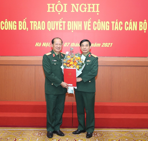 Bộ Quốc phòng trao quyết định nghỉ hưu đối với 1 đại tướng và 5 thượng tướng - Ảnh 4. Bộ Quốc phòng trao quyết định nghỉ hưu đối với 1 đại tướng và 5 thượng tướng - Ảnh 4.