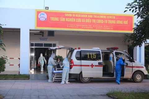 Huế thành lập Trung tâm nghiên cứu và điều trị COVID-19, dự kiến điều trị cả F0 mắc chủng Omicron - Ảnh 1. Huế thành lập Trung tâm nghiên cứu và điều trị COVID-19, dự kiến điều trị cả F0 mắc chủng Omicron - Ảnh 1.