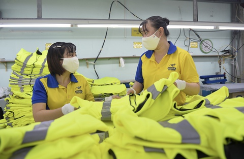 Kịch bản nào để TP.HCM phục hồi kinh tế? - Ảnh 1. Kịch bản nào để TP.HCM phục hồi kinh tế? - Ảnh 1.