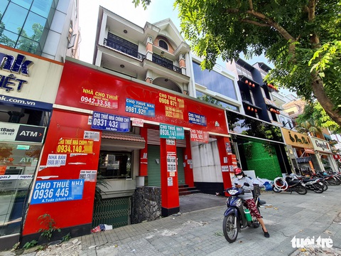 Shophouse ế ẩm, đã hạ giá vẫn ít người thuê - Ảnh 6. Shophouse ế ẩm, đã hạ giá vẫn ít người thuê - Ảnh 6.