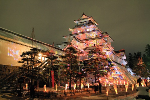 Vẻ đẹp bốn mùa của lâu đài Tsuruga, Fukushima - Ảnh 5. Vẻ đẹp bốn mùa của lâu đài Tsuruga, Fukushima - Ảnh 5.