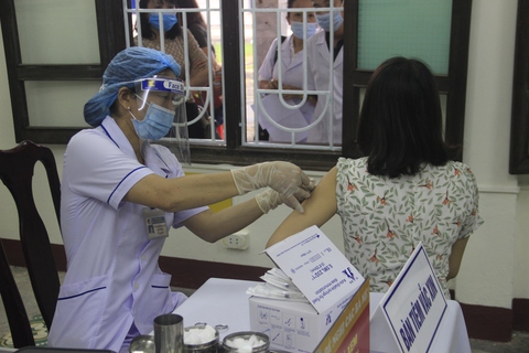 Người dân không đồng ý tiêm, Quảng Trị xin trả lại lô vắc xin trong diện gia hạn - Ảnh 1. Người dân không đồng ý tiêm, Quảng Trị xin trả lại lô vắc xin trong diện gia hạn - Ảnh 1.