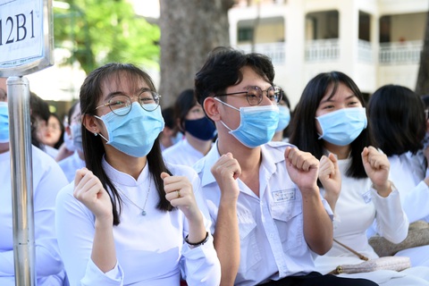 Học sinh TP.HCM nghỉ học từ 2-2, ở nhà học trực tuyến - Ảnh 1. Học sinh TP.HCM nghỉ học từ 2-2, ở nhà học trực tuyến - Ảnh 1.