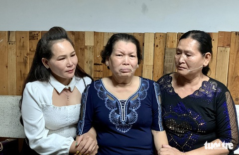 Như chưa hề có cuộc chia ly: Giọt nước mắt hạnh phúc ngày đoàn tụ cuối năm - Ảnh 4. Như chưa hề có cuộc chia ly: Giọt nước mắt hạnh phúc ngày đoàn tụ cuối năm - Ảnh 4.
