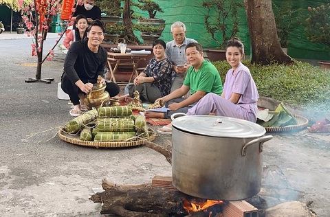 Hai chàng trai miền Tây trên màn ảnh nhỏ mùa tết - Ảnh 2. Hai chàng trai miền Tây trên màn ảnh nhỏ mùa tết - Ảnh 2.
